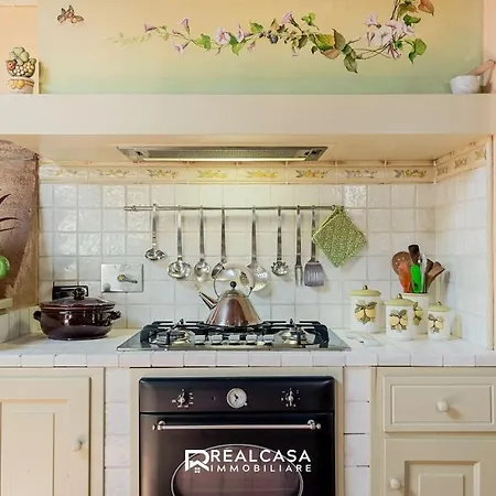 شقة La Dimora Dipinta Luni